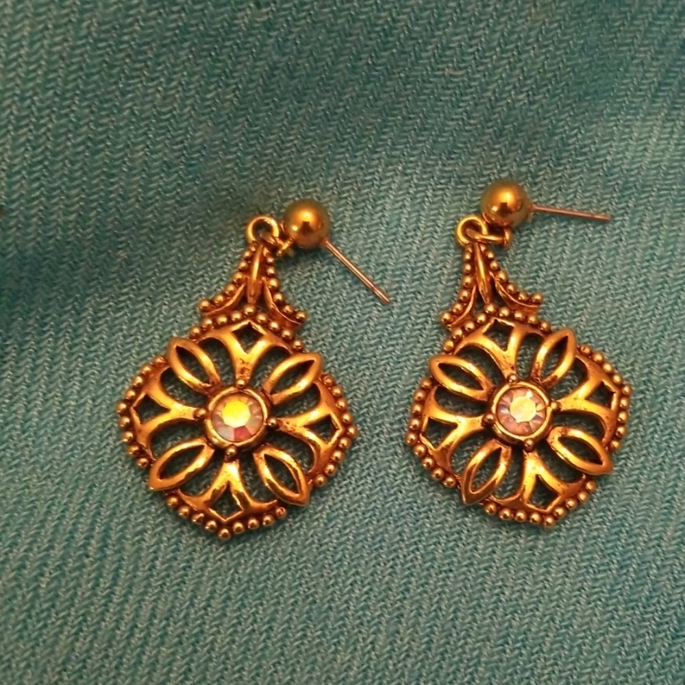 Avon vintage earrings